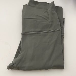 Green Lululemon leggings